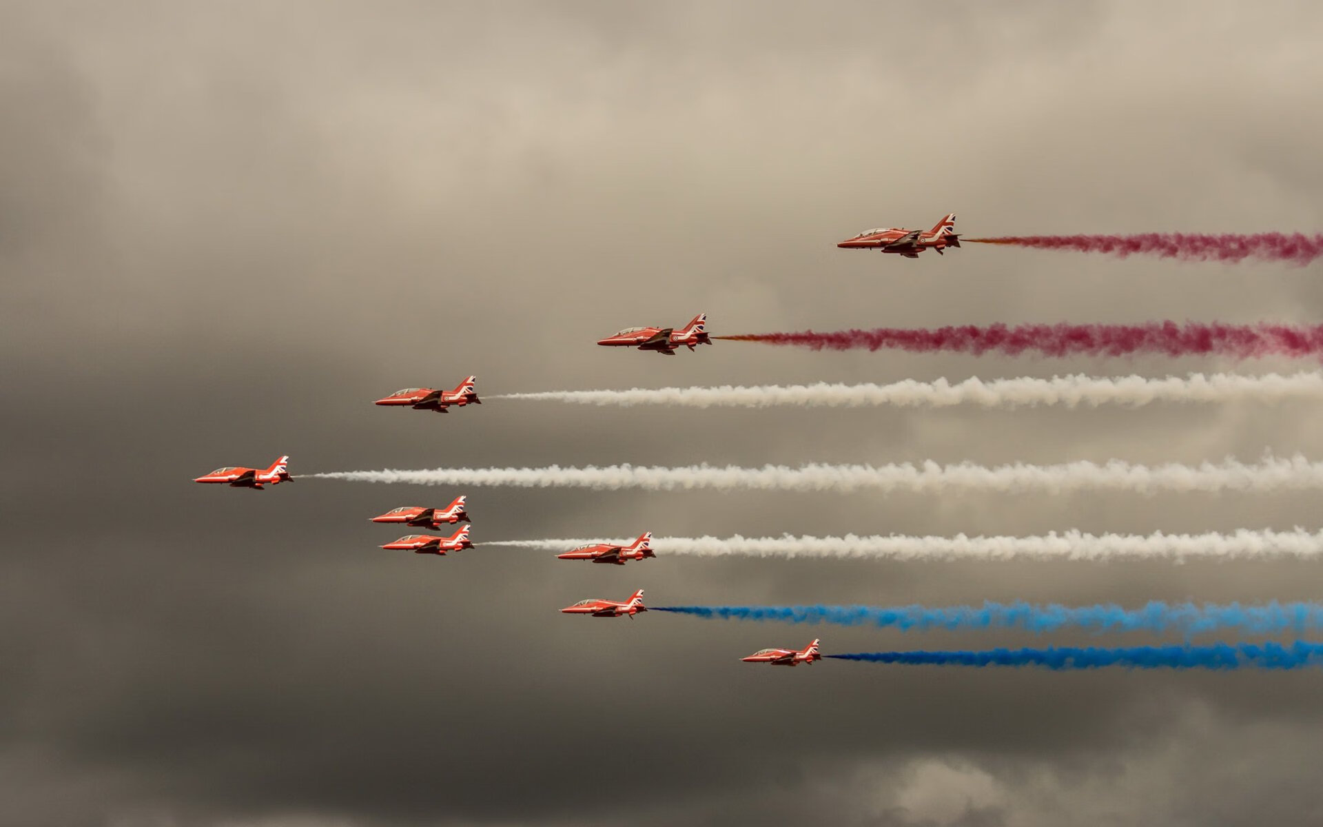 KAIYUNAPP-_高空拱桥跳：刺激感官的极限运动_，拱桥一般多高