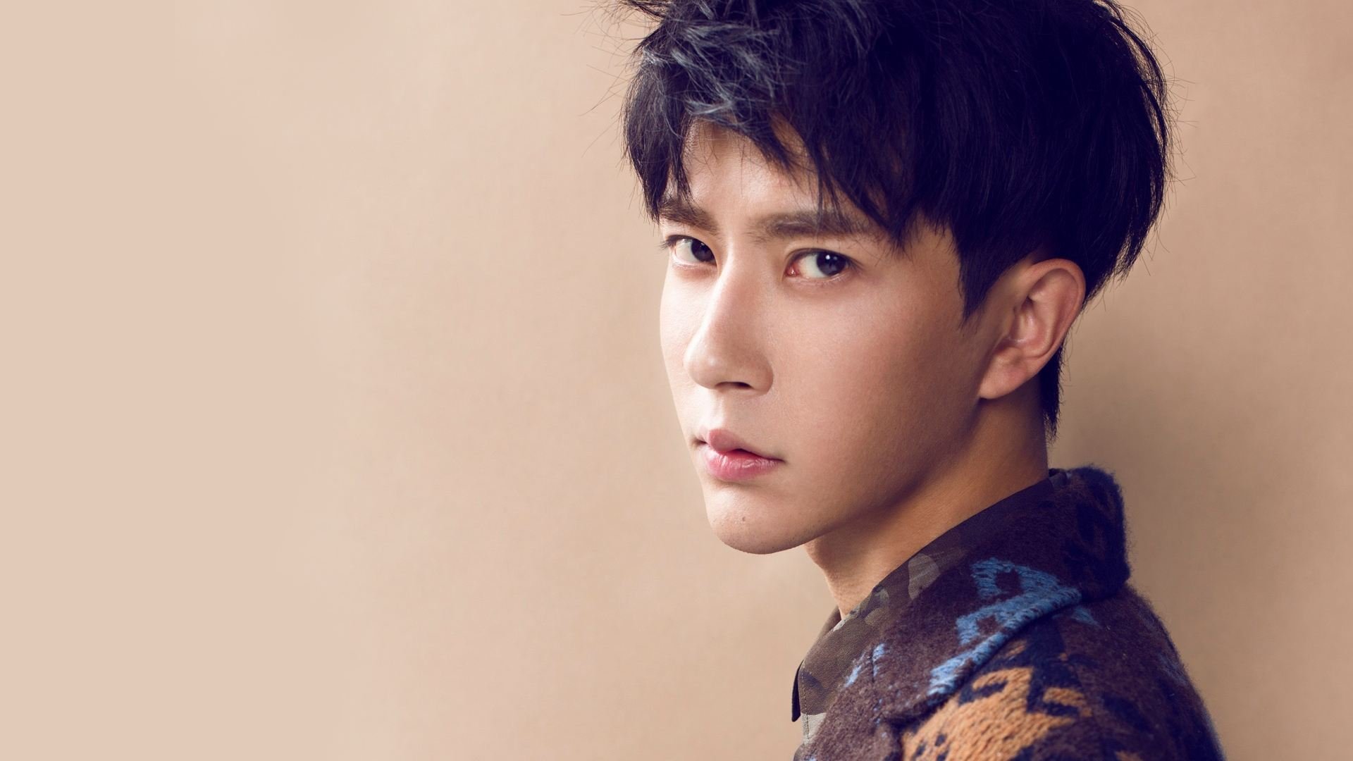 KAIYUNAPP-不眠战场：激烈季后赛现场直击，不眠第五集解说